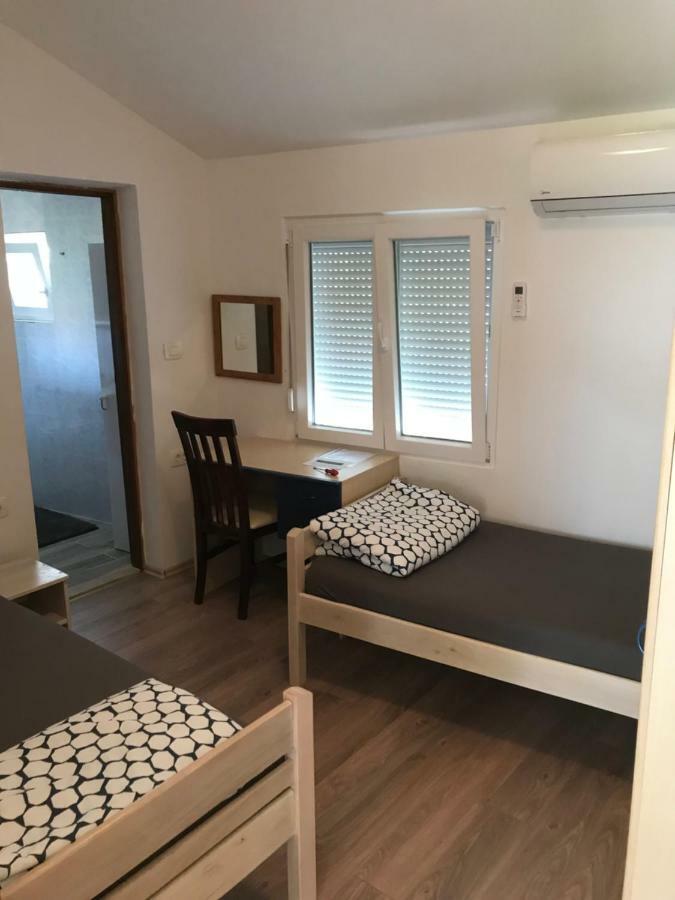 Novalja Inn 2 Eksteriør bilde
